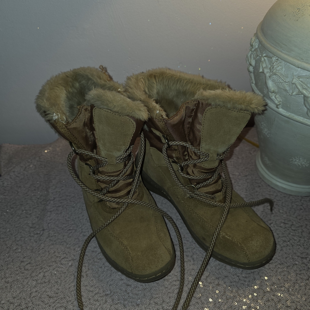 BareTraps Olive Fur-Lined Winter Boots